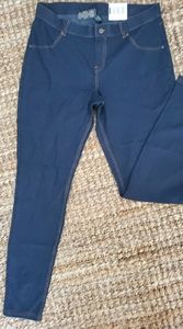 New Hue Large Woman's Jean Leggings